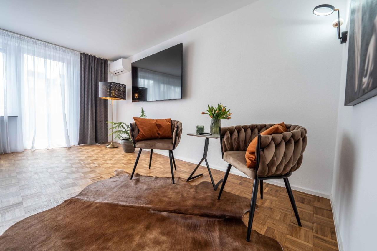 City Wohnung Fn L 5 Klimatisiert Mit Balkon Und Kueche FDH Eksteriør billede
