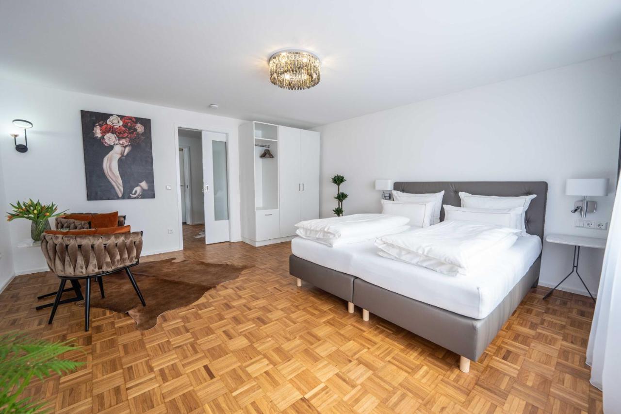 City Wohnung Fn L 5 Klimatisiert Mit Balkon Und Kueche FDH Eksteriør billede