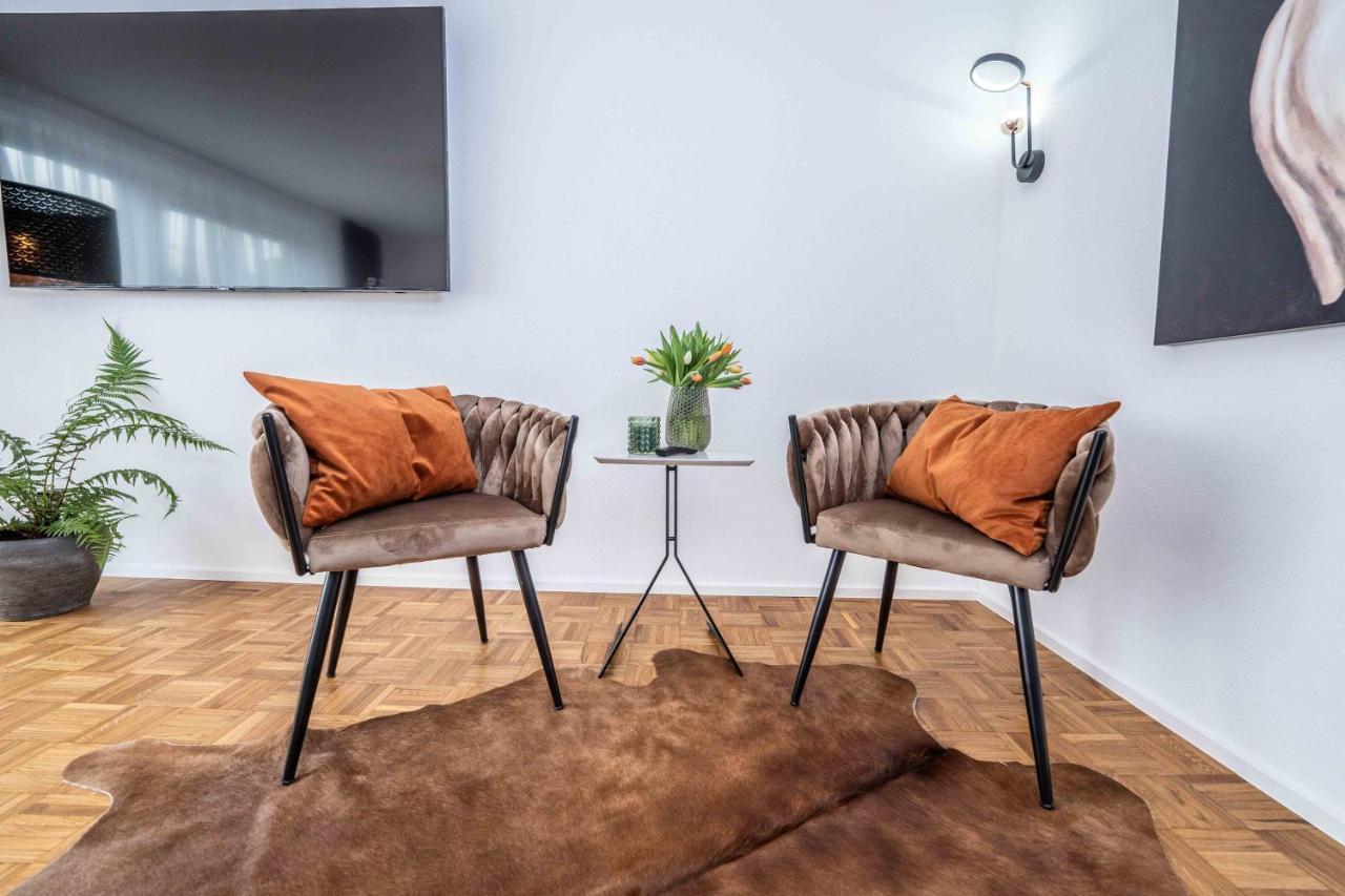 City Wohnung Fn L 5 Klimatisiert Mit Balkon Und Kueche FDH Eksteriør billede