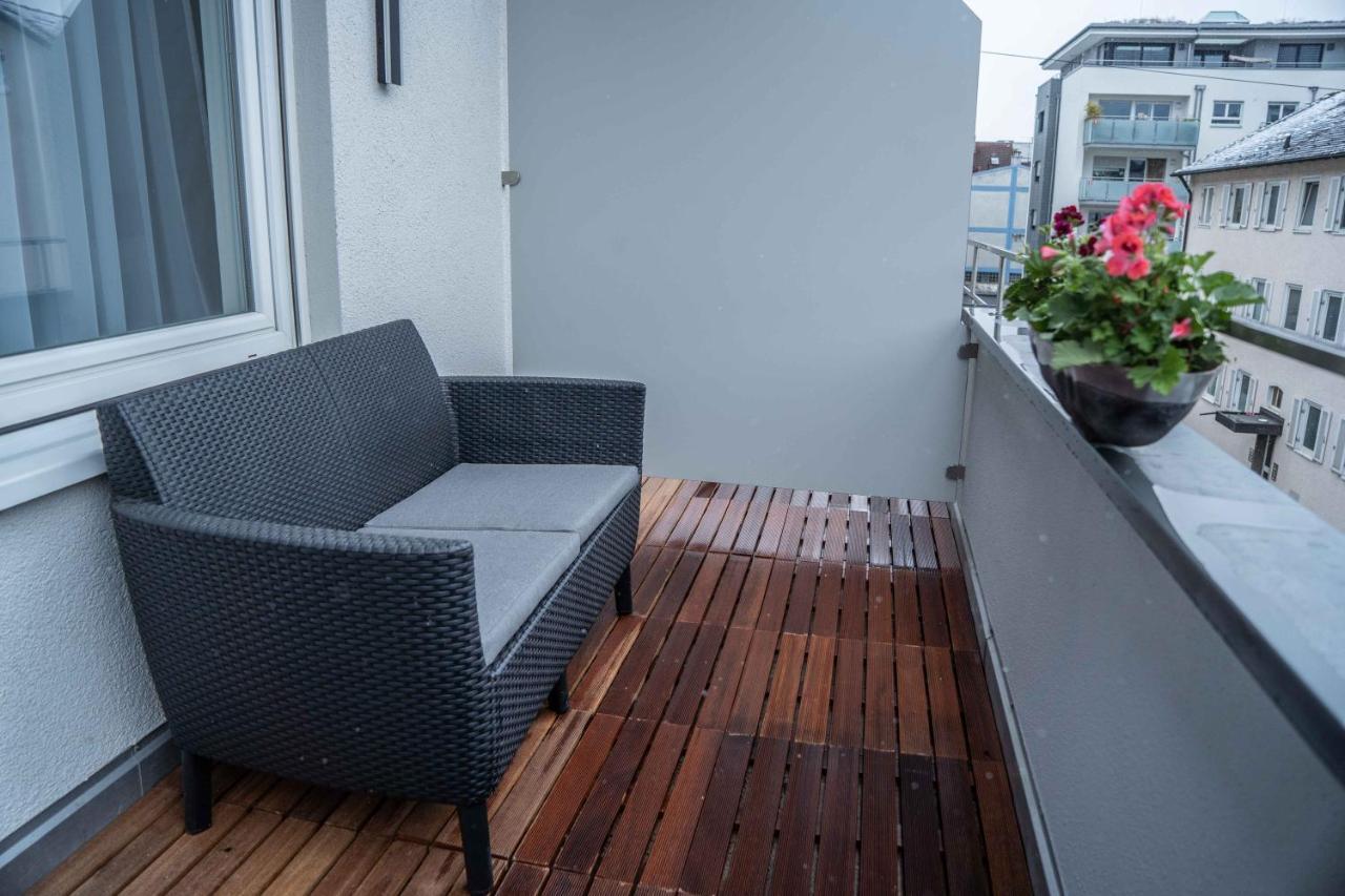 City Wohnung Fn L 5 Klimatisiert Mit Balkon Und Kueche FDH Eksteriør billede